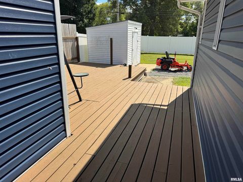 Tiny photo for 801 W 5TH Street, Flora, IL 62839 (MLS # EB459891)