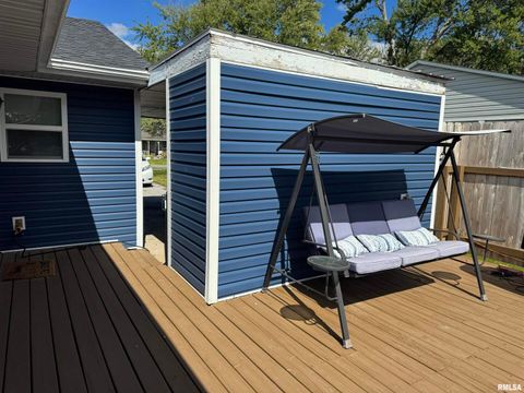 Tiny photo for 801 W 5TH Street, Flora, IL 62839 (MLS # EB459891)