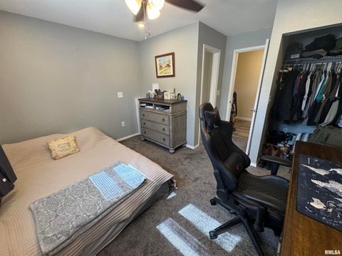 Tiny photo for 801 W 5TH Street, Flora, IL 62839 (MLS # EB459891)