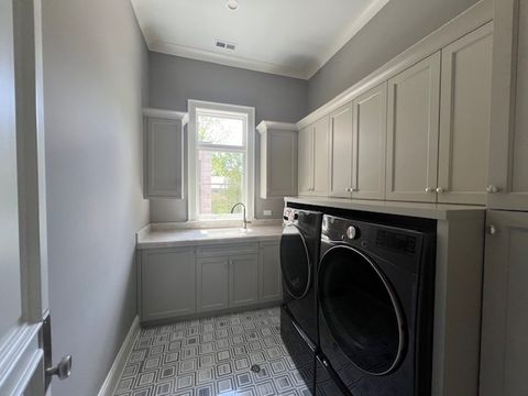 Tiny photo for 501 Sheridan Road, Kenilworth, IL 60043 (MLS # 12488630)