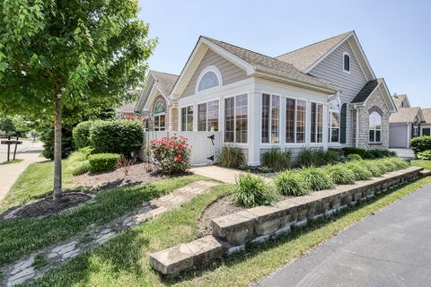 Photo of 16635 S Fox Run Circle, Plainfield, IL 60586 (MLS # 12653988)