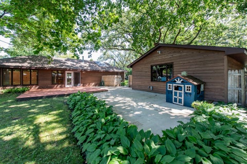 Tiny photo for 37696 N North Avenue, Beach Park, IL 60087 (MLS # 12739186)