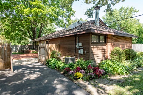 Tiny photo for 37696 N North Avenue, Beach Park, IL 60087 (MLS # 12739186)