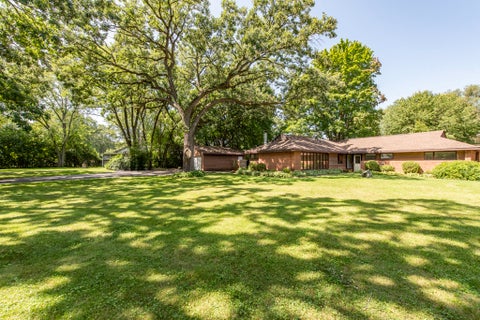 Tiny photo for 37696 N North Avenue, Beach Park, IL 60087 (MLS # 12739186)
