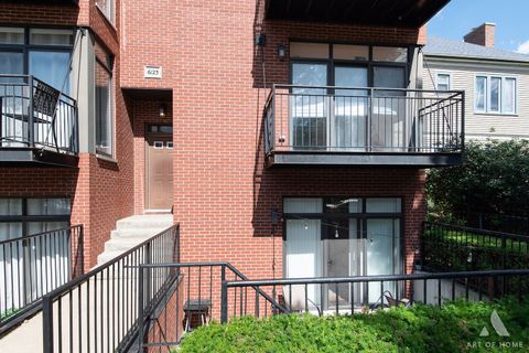 Tiny photo for 6123 S Kimbark Avenue #1S, Chicago, IL 60637 (MLS # 12676676)