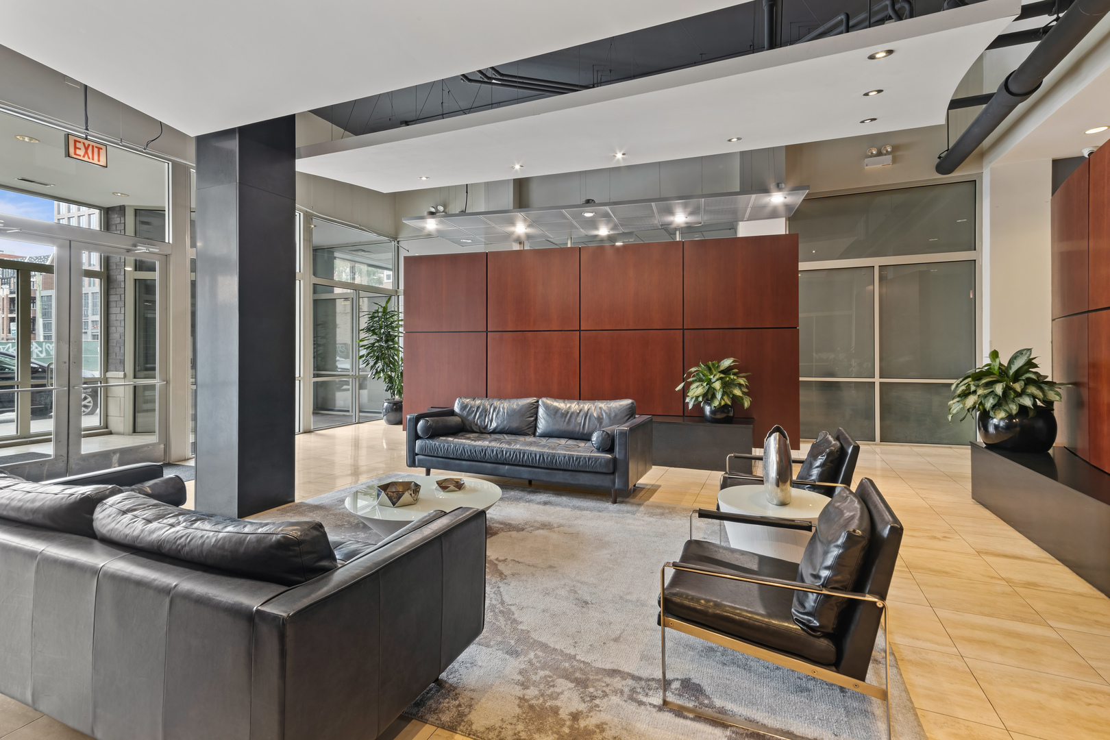 1001 W MADISON Street 213