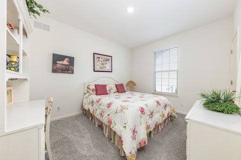 Tiny photo for 451 Parkside Lane, Yorkville, IL 60560 (MLS # 12538467)