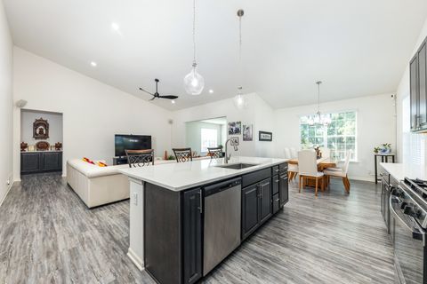 Tiny photo for 451 Parkside Lane, Yorkville, IL 60560 (MLS # 12538467)