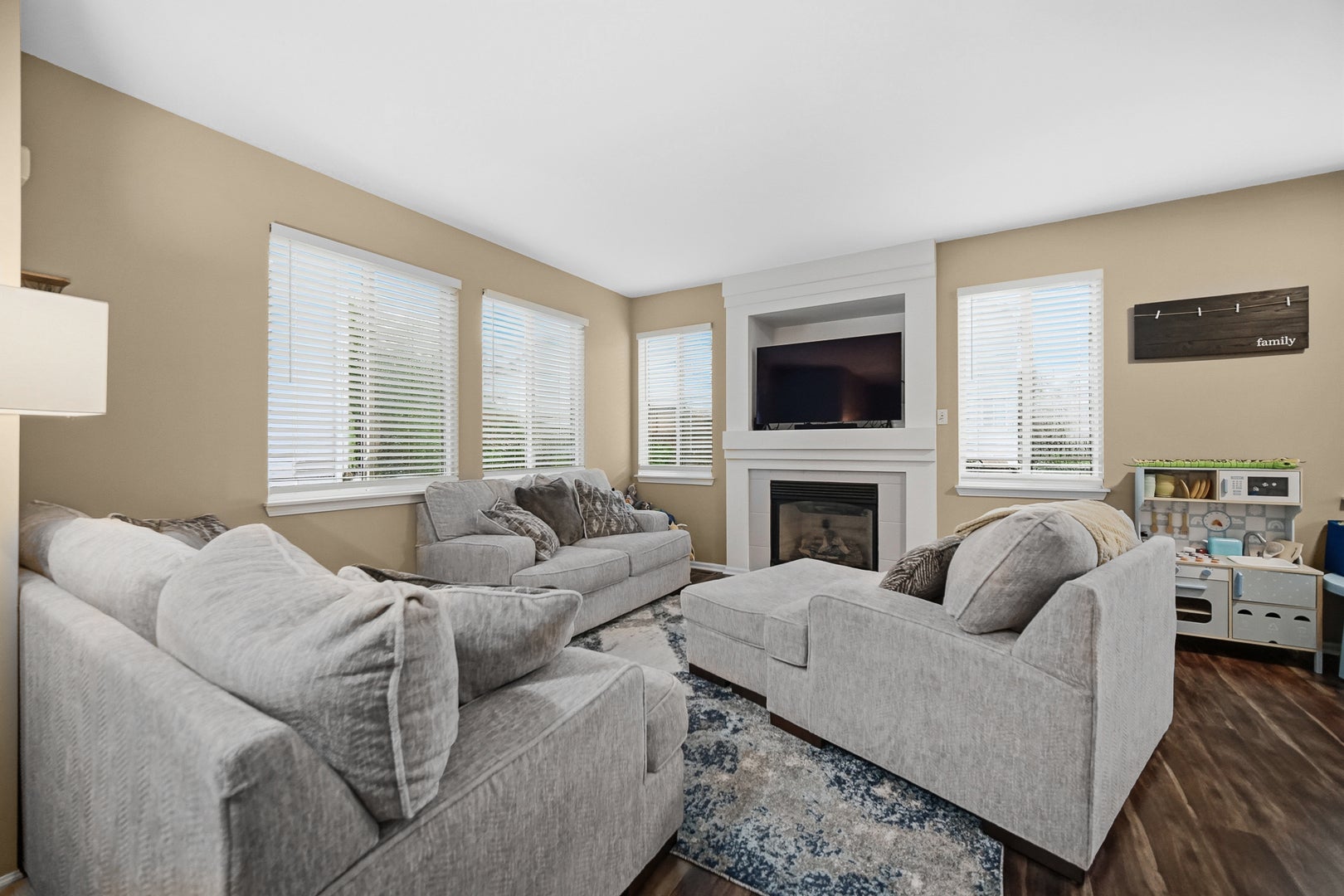 3108 Gloria Lane