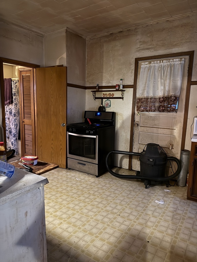 13228 S Houston Avenue