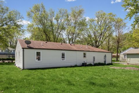 Tiny photo for 118 E Bower Street, Oreana, IL 62554 (MLS # 12621496)