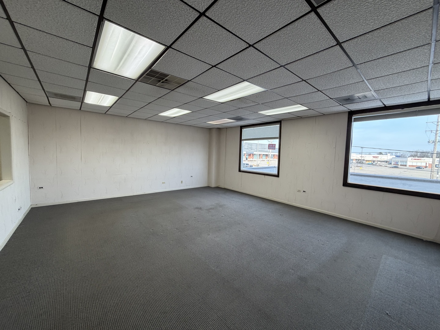 1226 Roselle Road N A