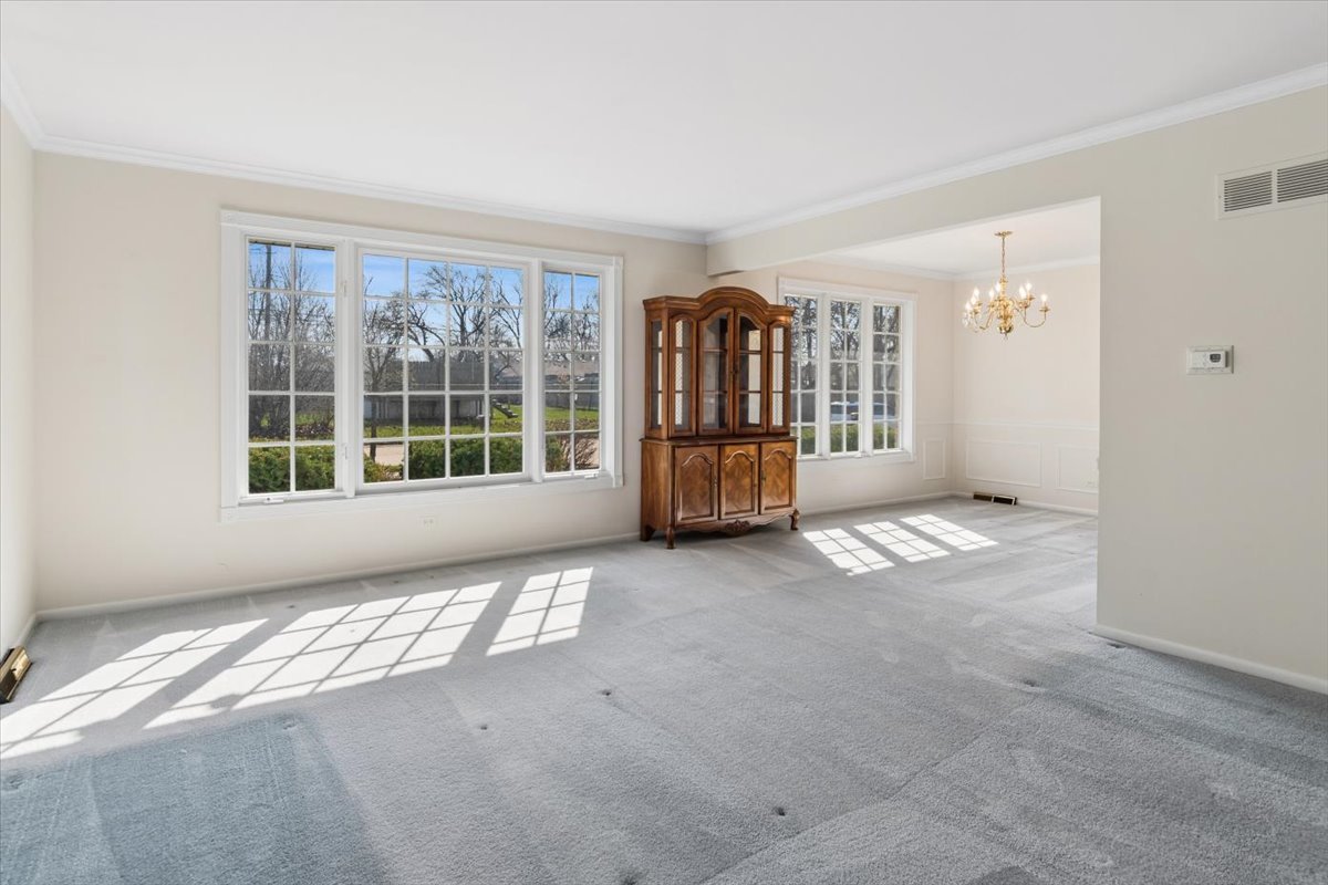 554 N Westwood Avenue