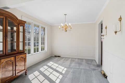 Tiny photo for 554 N Westwood Avenue, Lombard, IL 60148 (MLS # 12604174)