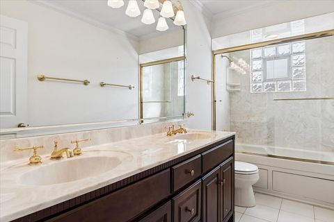 Tiny photo for 554 N Westwood Avenue, Lombard, IL 60148 (MLS # 12604174)