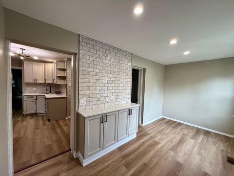 Tiny photo for 8633 S Hermitage Avenue, Chicago, IL 60620 (MLS # 12497886)