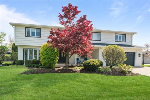 3365 Lake Knoll Drive Northbrook IL 60062