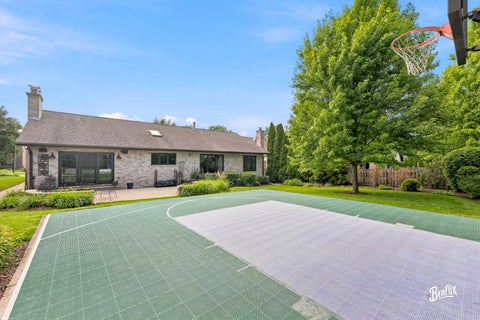 Tiny photo for 2051 N Ridge Avenue, Arlington Heights, IL 60004 (MLS # 12675019)