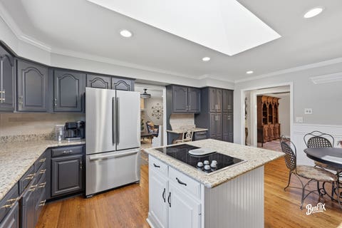 Tiny photo for 2051 N Ridge Avenue, Arlington Heights, IL 60004 (MLS # 12675019)