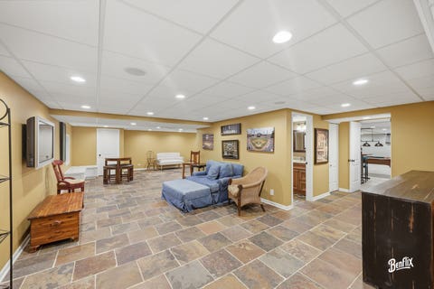 Tiny photo for 2051 N Ridge Avenue, Arlington Heights, IL 60004 (MLS # 12675019)