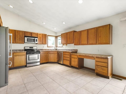 Tiny photo for 1065 Wils Woods, Machesney Park, IL 61103 (MLS # 12794985)