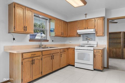 Tiny photo for 1149 Newcastle Lane, Aurora, IL 60506 (MLS # 12465014)