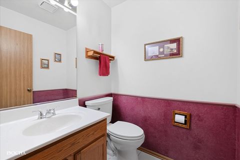 Tiny photo for 1149 Newcastle Lane, Aurora, IL 60506 (MLS # 12465014)
