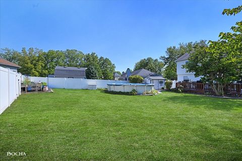Tiny photo for 1149 Newcastle Lane, Aurora, IL 60506 (MLS # 12465014)