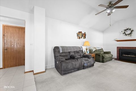 Tiny photo for 1149 Newcastle Lane, Aurora, IL 60506 (MLS # 12465014)