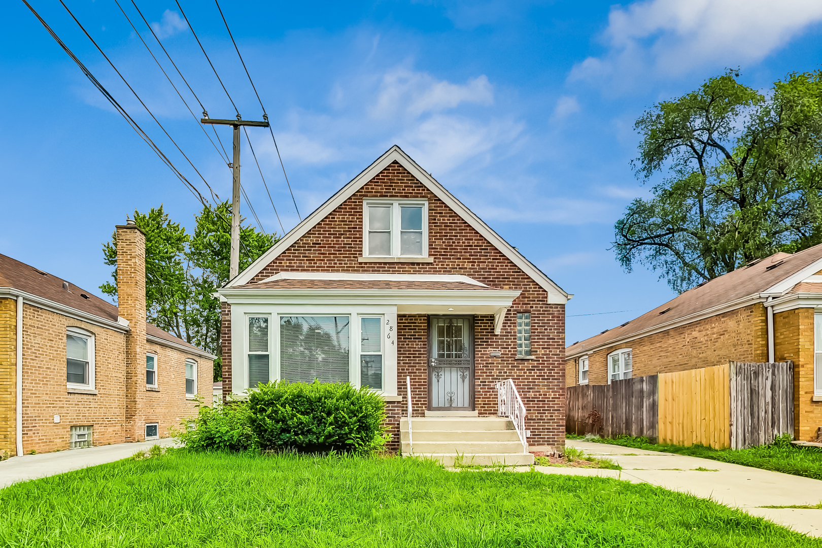 View Chicago, IL 60652 house