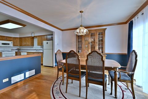 Tiny photo for 27W225 Ash Court, Winfield, IL 60190 (MLS # 12539347)