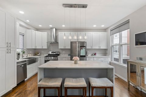 Tiny photo for 3238 N Kilbourn Avenue #1, Chicago, IL 60641 (MLS # 12472195)