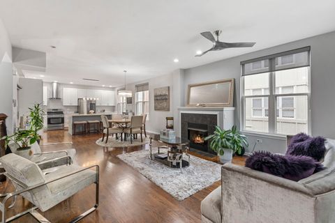 Tiny photo for 3238 N Kilbourn Avenue #1, Chicago, IL 60641 (MLS # 12472195)
