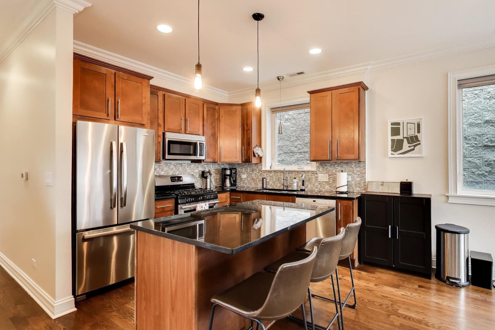 2726 W Cortez Street 3