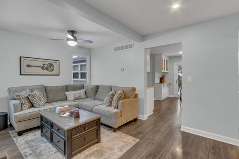 Tiny photo for 5421 Cleveland Drive, McHenry, IL 60050 (MLS # 12535014)