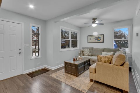 Tiny photo for 5421 Cleveland Drive, McHenry, IL 60050 (MLS # 12535014)