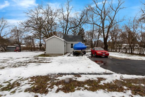 Tiny photo for 5421 Cleveland Drive, McHenry, IL 60050 (MLS # 12535014)