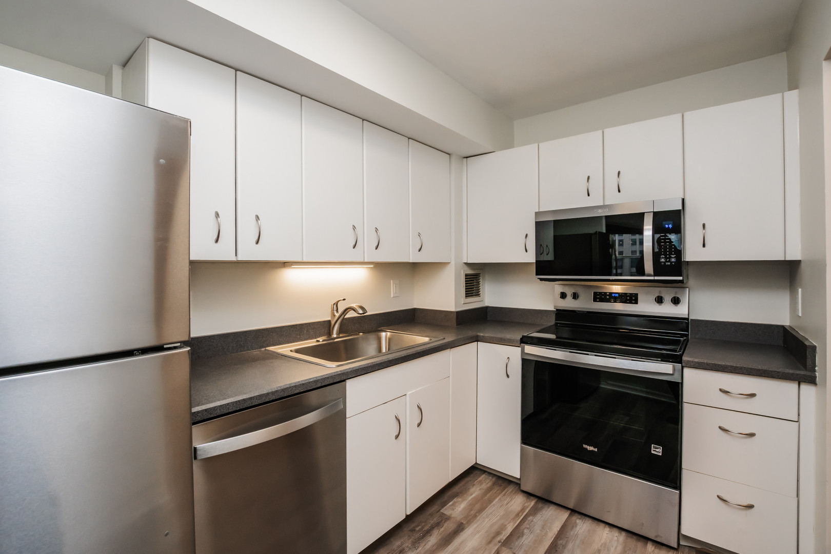 401 E Ontario Street 1703