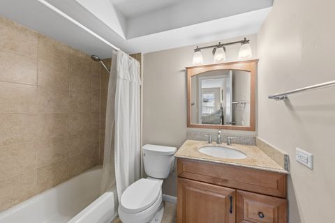 Tiny photo for 120 W Golf Road #A, Libertyville, IL 60048 (MLS # 12581256)