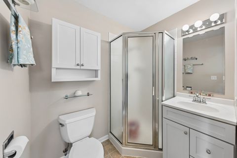 Tiny photo for 120 W Golf Road #A, Libertyville, IL 60048 (MLS # 12581256)