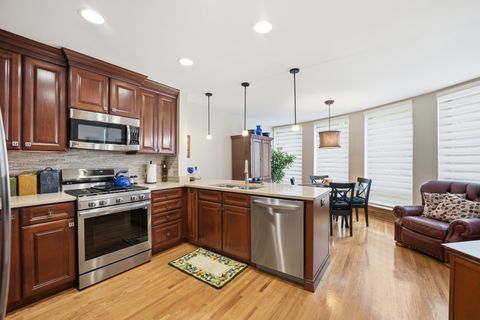 Tiny photo for 15 Manchester Lane, Elmhurst, IL 60126 (MLS # 12502211)