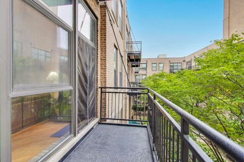 Tiny photo for 1040 W Adams Street #370, Chicago, IL 60607 (MLS # 12590454)