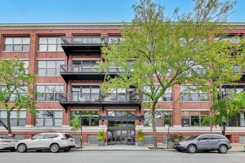 Photo of 1040 W Adams Street #370, Chicago, IL 60607 (MLS # 12590454)