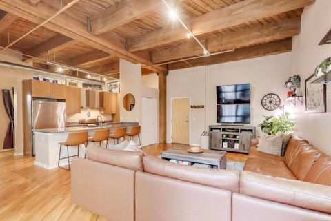 Tiny photo for 1040 W Adams Street #370, Chicago, IL 60607 (MLS # 12590454)