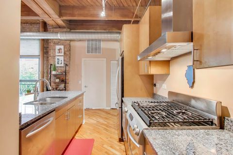 Tiny photo for 1040 W Adams Street #370, Chicago, IL 60607 (MLS # 12590454)