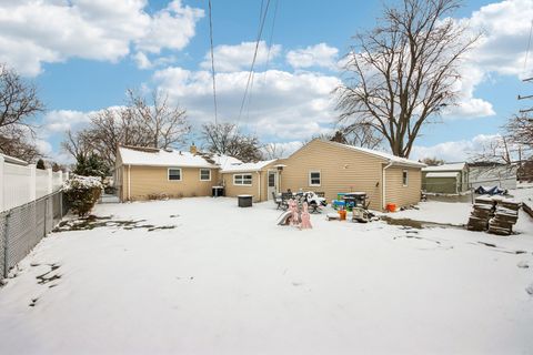 Tiny photo for 3107 Falcon Court, Rolling Meadows, IL 60008 (MLS # 12594272)