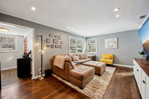 Tiny photo for 3107 Falcon Court, Rolling Meadows, IL 60008 (MLS # 12594272)