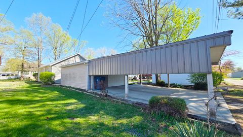 Tiny photo for 322 Linden Avenue, Centralia, IL 62801 (MLS # 12612007)