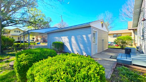 Tiny photo for 322 Linden Avenue, Centralia, IL 62801 (MLS # 12612007)
