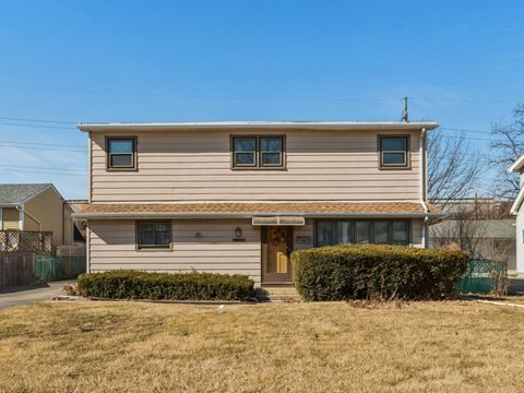 Photo of 2956 Rhodes Avenue, Melrose Park, IL 60164 (MLS # 12581275)